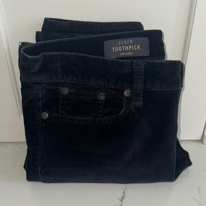 Jcrew Black velvet Ankle Pants Size 29. Great Condition and perfect holiday pant